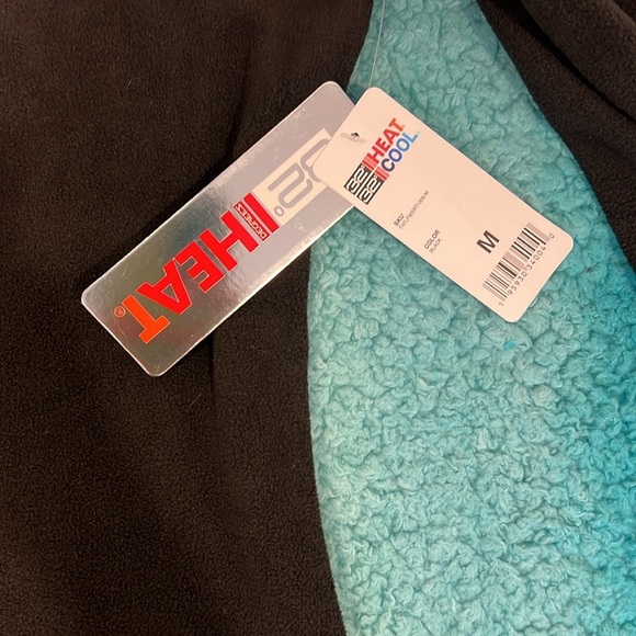 🔥NWT 32 Degrees Black Fleece Top🔥 - Picture 5 of 6